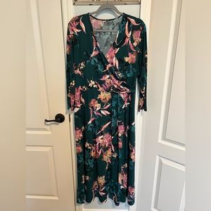 Investments wrap top floral dress Sz L